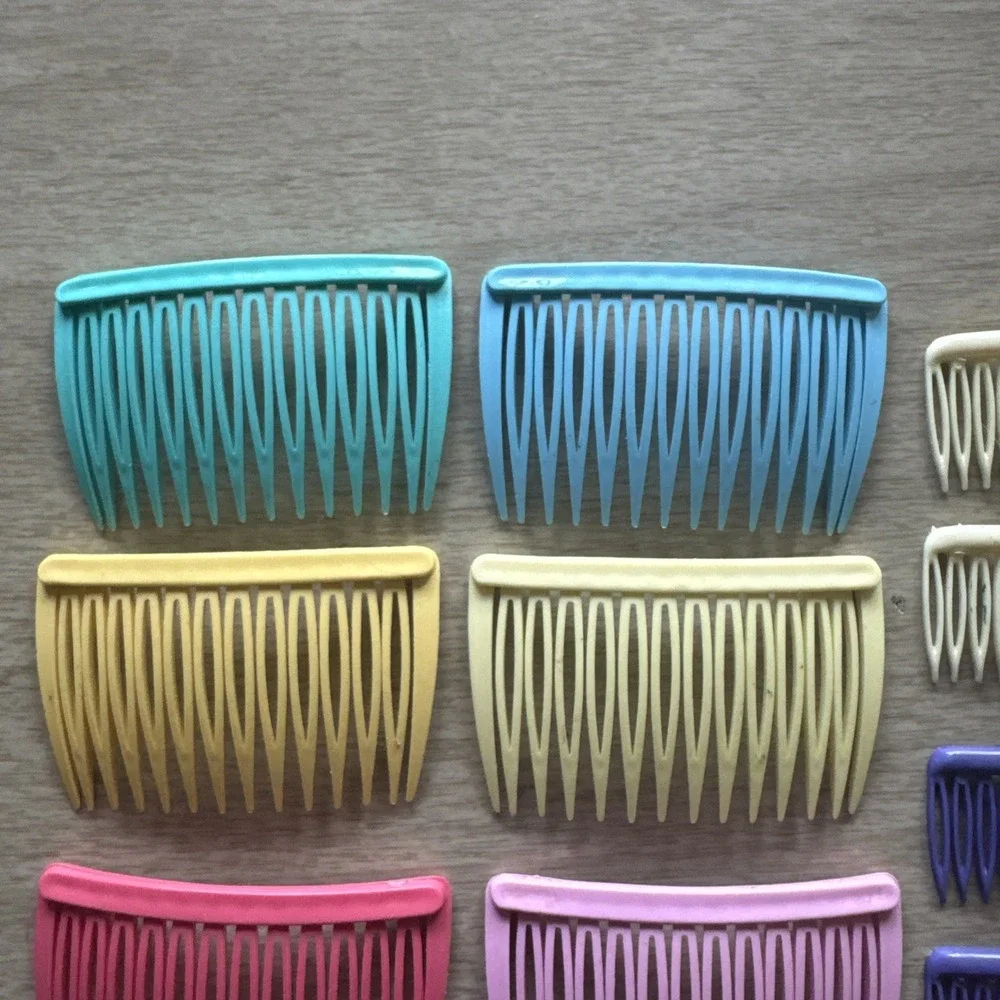 Vtg Lot of 17 GOODY Hair Combs Side Combs 1980s Retro 2-2.5